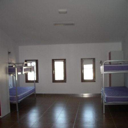 Hostel El Castillo Aninon Zewnętrze zdjęcie
