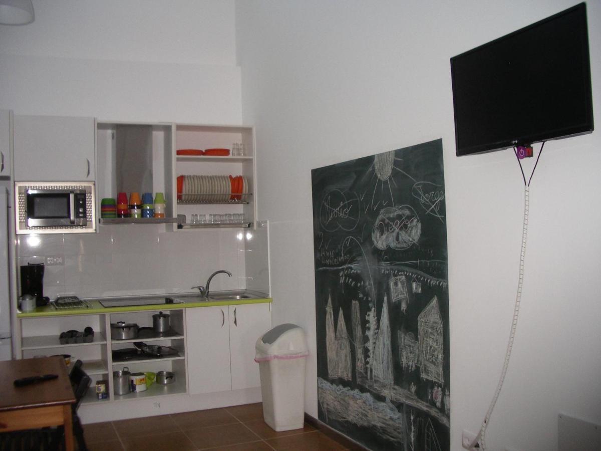 Hostel El Castillo Aninon Zewnętrze zdjęcie