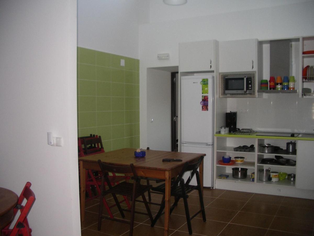 Hostel El Castillo Aninon Zewnętrze zdjęcie