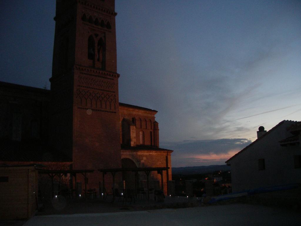 Hostel El Castillo Aninon Zewnętrze zdjęcie
