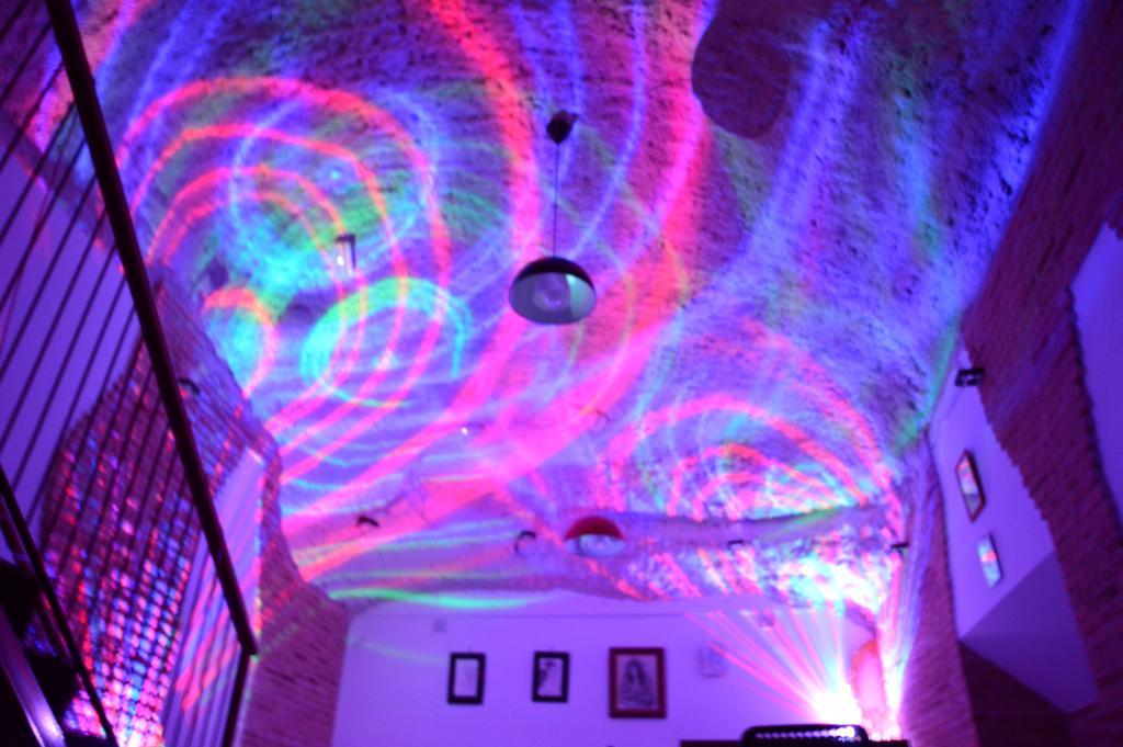 Hostel El Castillo Aninon Zewnętrze zdjęcie